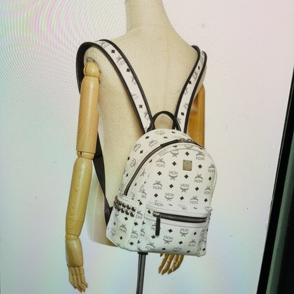 Classic white MCM backpack 🎒 - Picture 11 of 11